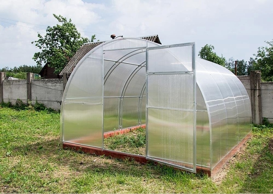 картинка Теплица арочная с двойной фермой 3х8 каркас