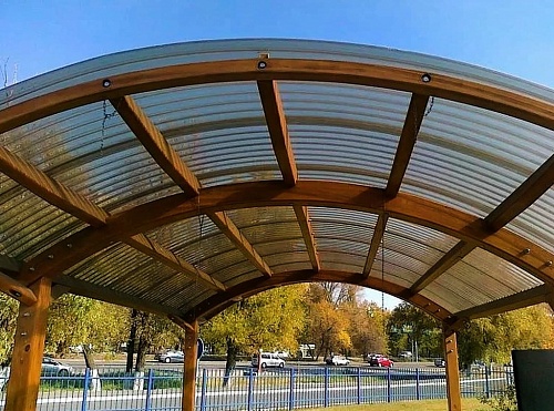 картинка Профилированный поликарбонат C-8 прозрачный 1,3 мм 4 м.